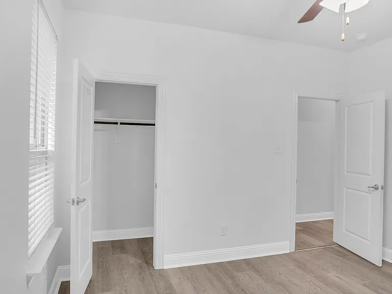 1520 Summit View Ln — Photo 10