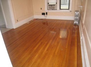 25-62 35th St #3C, Astoria, NY 11103