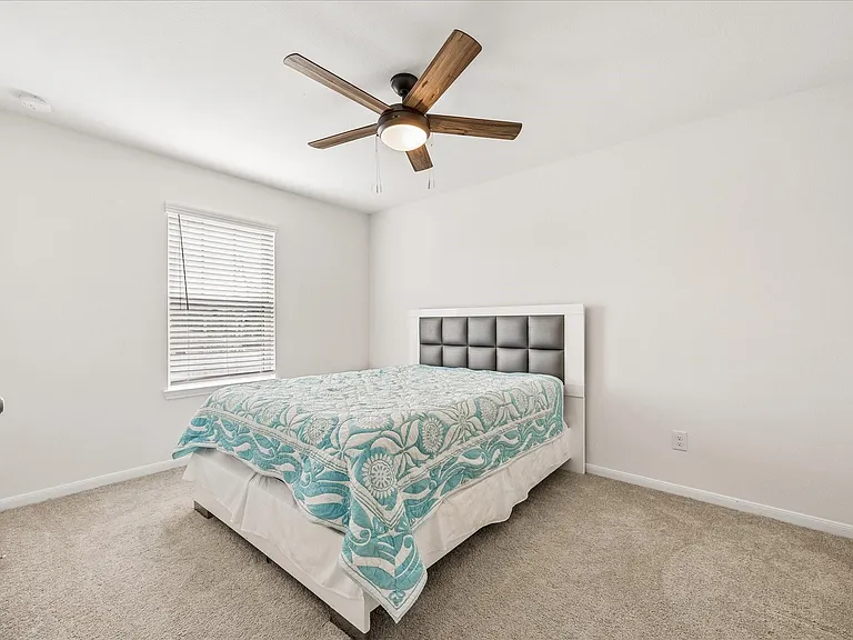 1189 Bluebonnet Trl — Photo 17