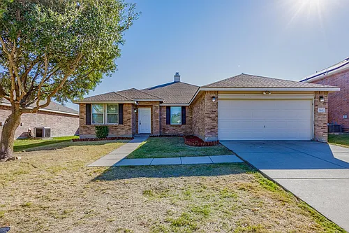 3901 Kathryn Way Photo 1