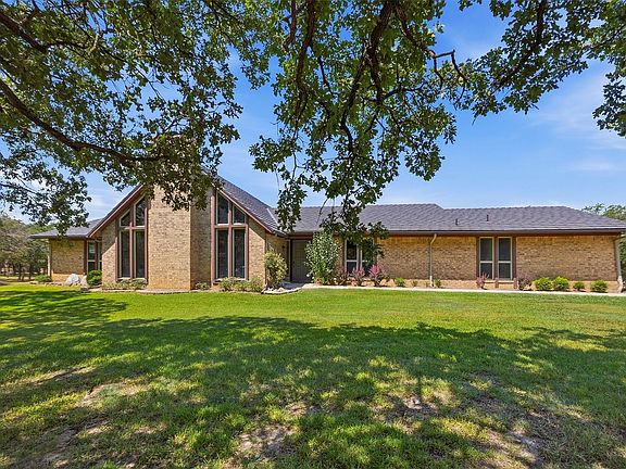 5th image of 4601 Oak Dr