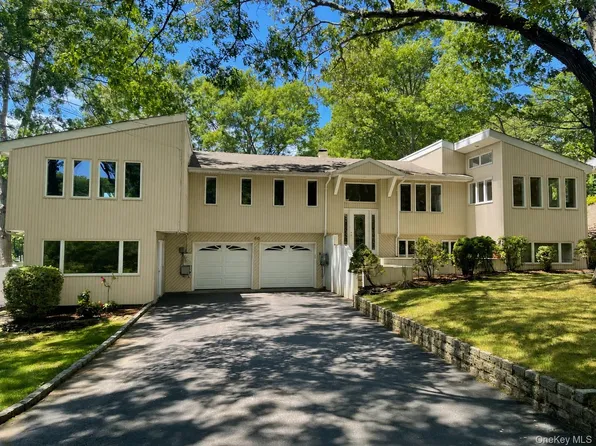 60 Winston Drive, Smithtown, NY 11787