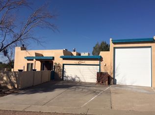 6530 Horseshoe Dr, Cochiti Lake, NM 87083