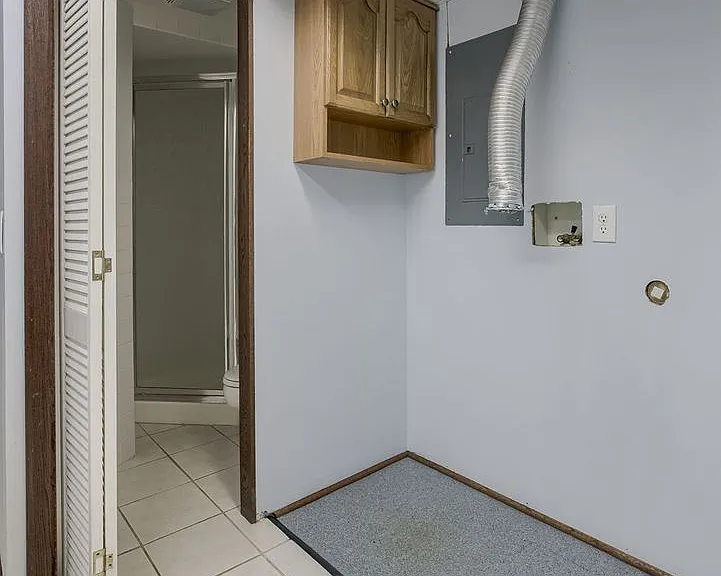 1230 Cole Creek Dr — Photo 21