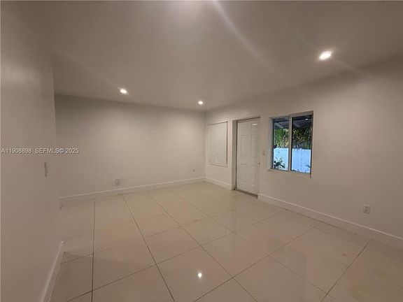 3rd image of 540-540 NE 67th St