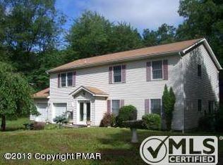 1 Hemlock Ct, Tannersville, PA 18372