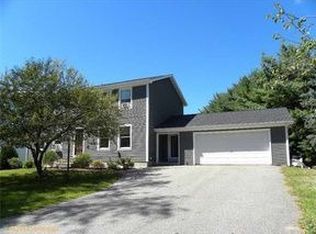 47 Longbow Ct, Auburn, ME 04210