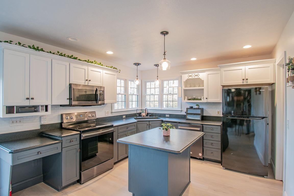 next background image