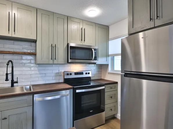 601 Robin Rd #A, Ormond Beach, FL 32176