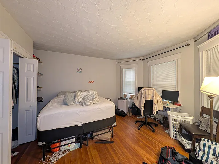 33 Rogers Ave #2 — Photo 7