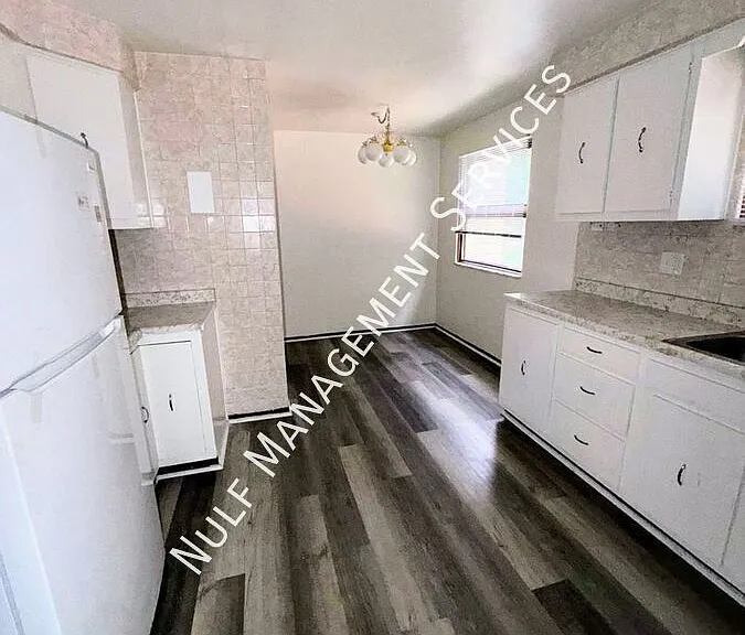 1416 Ravine St — Photo 2
