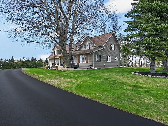 5th image of 1608 E Lake Jessie Rd SE
