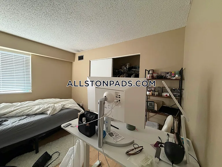 15 N Beacon St #703 — Photo 6