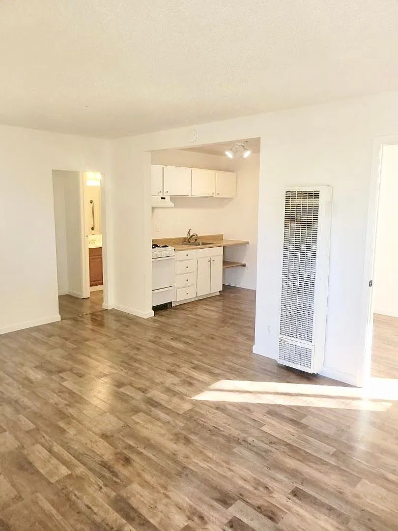 230 Circle Dr. (Send WO's to Rex) — Photo 2