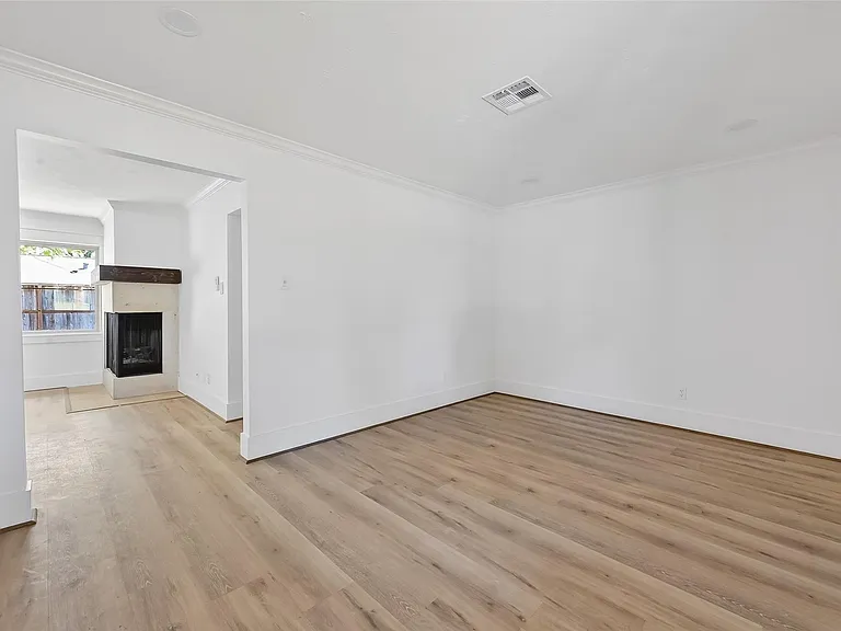 1906 Shadow Bend Dr — Photo 10