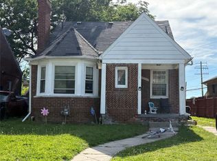 19136 Tracey St, Detroit, MI 48235