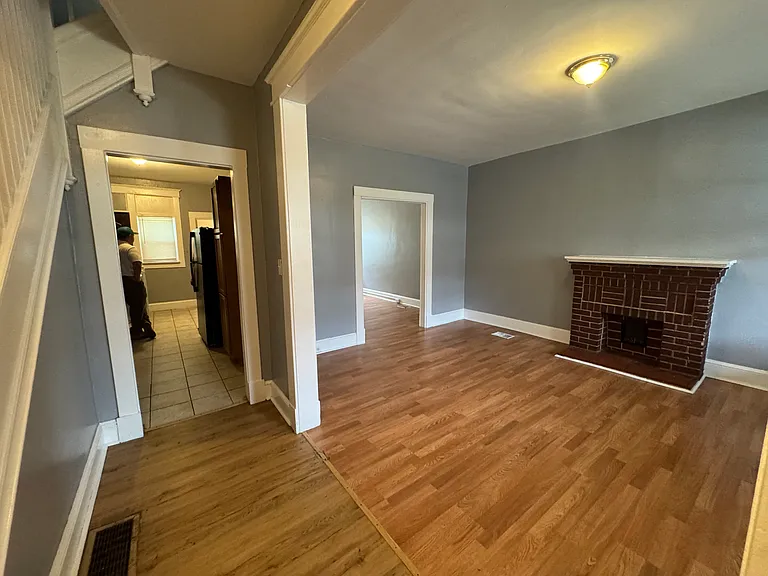 3125 Cliftmont Ave — Photo 2