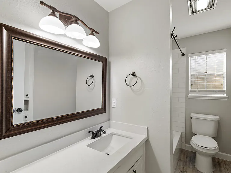 13010 Trail Hollow Dr — Photo 5