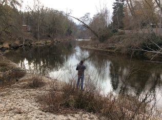 1259 E Evans Creek Rd, Rogue River, OR 97537