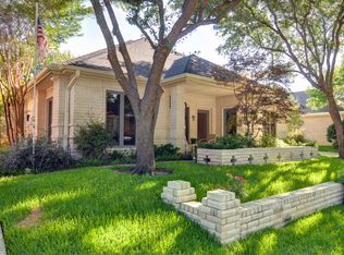 2844 Oakbriar Trl, Fort Worth, TX 76109