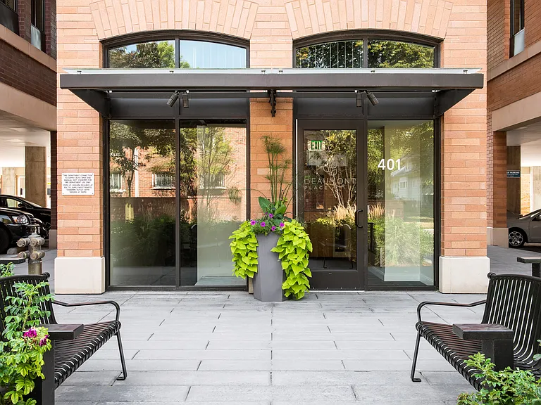 Beaumont Place Apartments — Photo 21