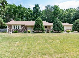 1360 Jo Fran Dr, Vicksburg, MI