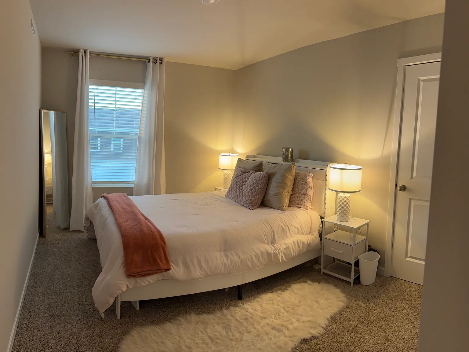 3 bed, 2.5 bath, 1511 sqft, $1,950 — Photo 4