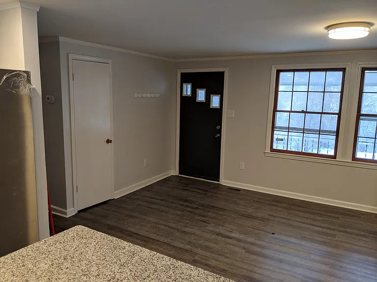 1390 Pleasant Valley Ln — Photo 7