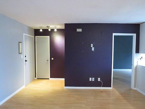 3rd image of 6930 Hyde Park Dr Unit 309
