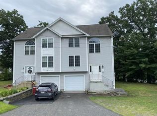 6 Hyannis Pl, Worcester, MA 01604