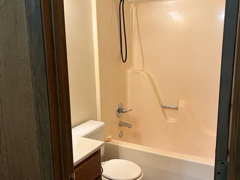 2858 Whitener St — Photo 5