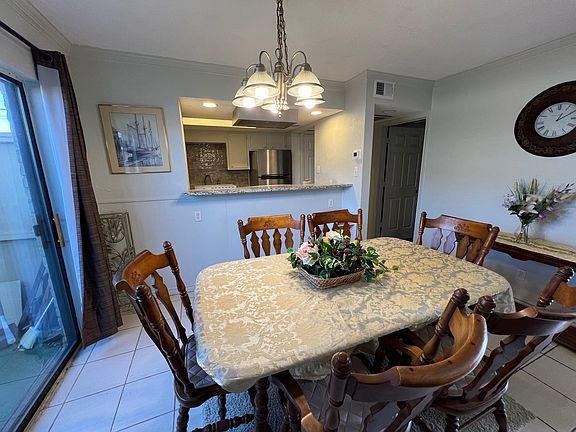 3rd image of 5933 Harvest Hill Rd APT 1095