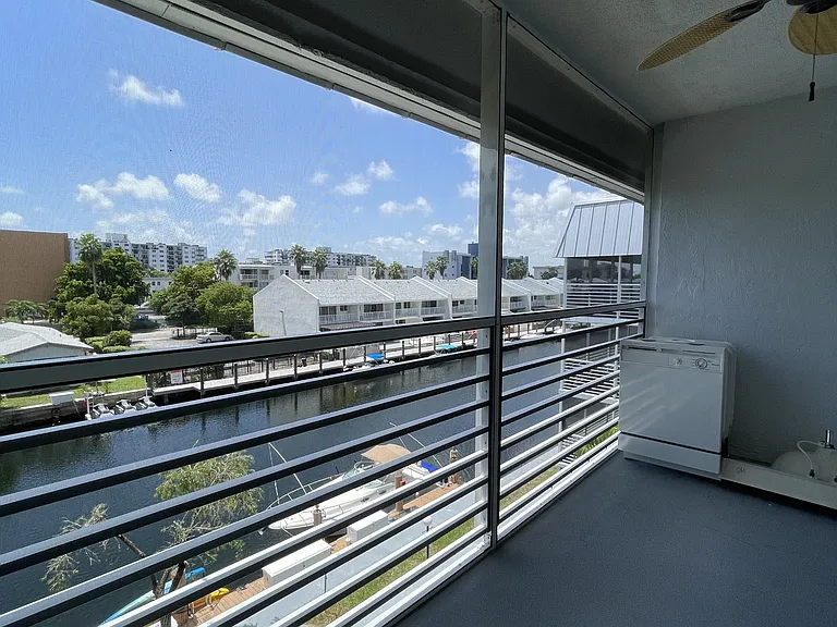 3750 NE 169th St #G-408 — Photo 14