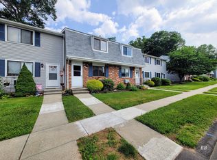 40 Heritage Woods UNIT 40, Wallingford, CT 06492