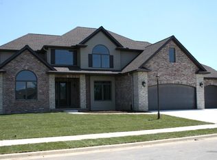 11004 N Hunters Trail Ct, Dunlap, IL 61525