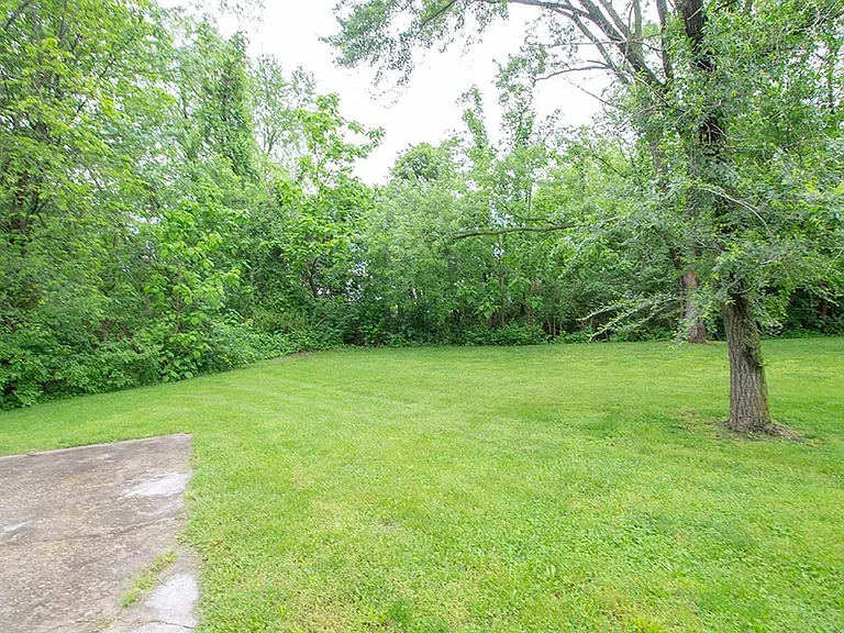 2119 Ballenger Ln — Photo 39