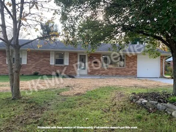 122 Belair Cir, Bellbrook, OH 45305