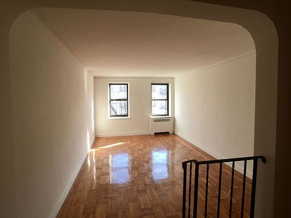 3rd image of 499 Fort Washington Ave APT 4C