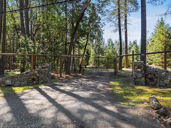 2nd image of 1630 Powell Creek Rd