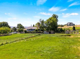 50 Ranchette Ln, Selah, WA 98942
