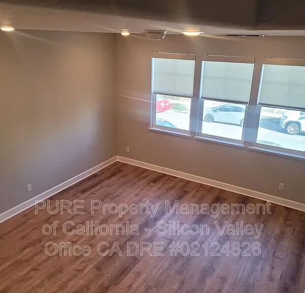 1105 Pepper Rd — Photo 4