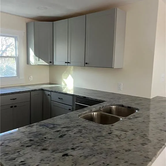 2298 Swallow Cir SE — Photo 4