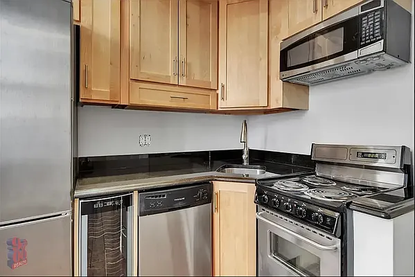 Rented by REAL New York | media 5