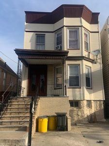 320 72nd St, North Bergen, NJ, 07047
