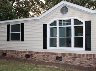 720 Halls Bridge Rd, Campobello, SC 29322