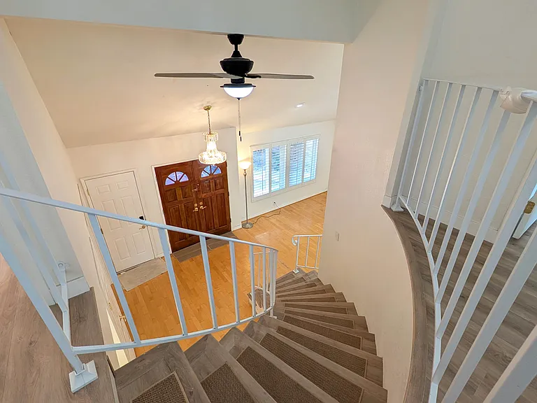 705 Lone Eagle Rd — Photo 12
