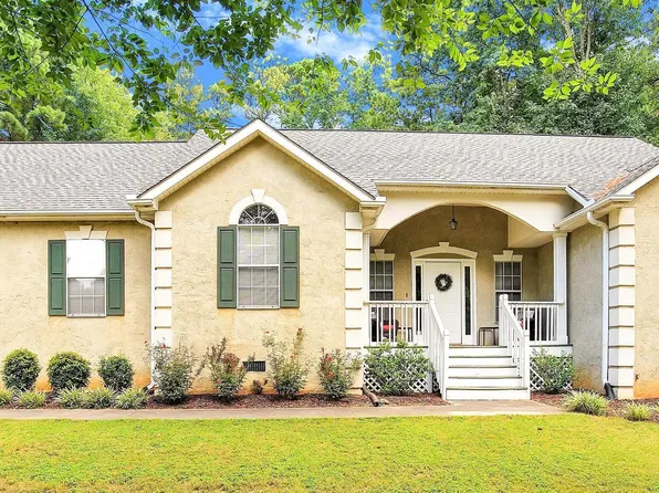 119 Crossing Dr, Stockbridge, GA 30281