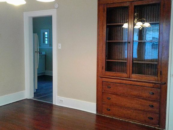 5th image of 719 Fulton Ave
