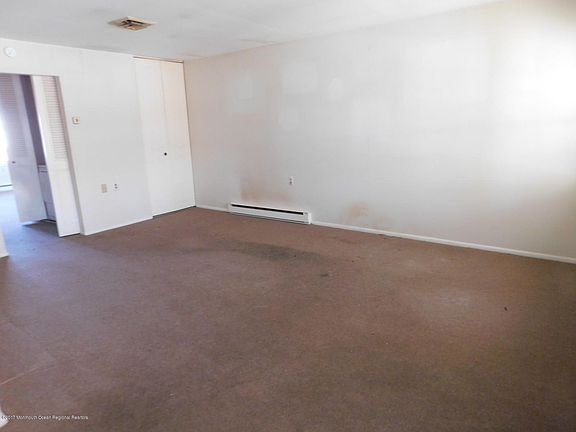 5th image of 1208 Shetland Drive #B