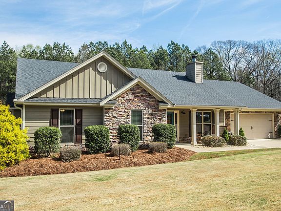 3rd image of 141 Spetchley Way